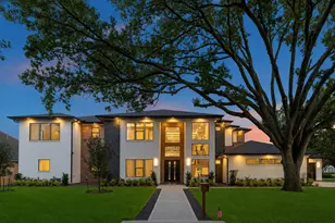 302 Piedmont St, Sugar Land, TX 77478 - Photo 1