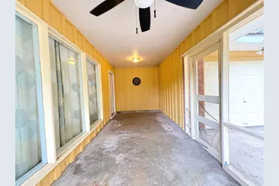 1702 Baylor Avenue, Bay City, TX 77414 - Photo 3