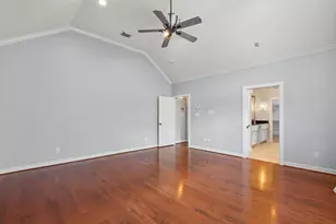 1274 Seamist Dr, Houston, TX 77008 - Photo 13