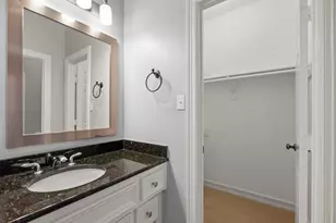 1274 Seamist Dr, Houston, TX 77008 - Photo 19