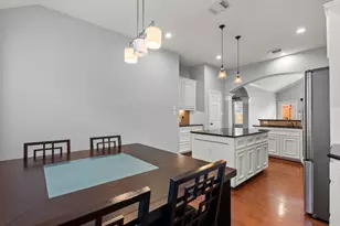 1274 Seamist Dr, Houston, TX 77008 - Photo 11