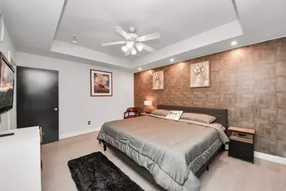 9715 Riddlewood Lane, Houston, TX 77025 - Photo 13