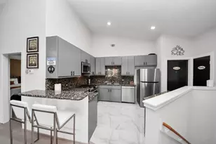 9715 Riddlewood Ln, Houston, TX 77025 - Photo 19