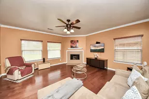 8614 Riverbend Canyon Ln, Houston, TX 77089 - Photo 15
