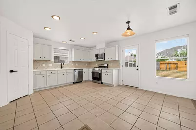 9126 S Ferndale Place Drive, Houston, TX 77064 - Photo 9