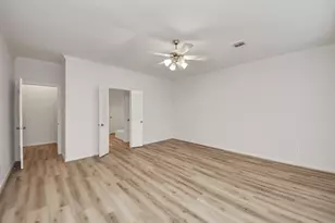 4418 Bermuda Dr, Sugar Land, TX 77479 - Photo 29