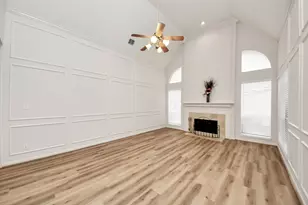 4418 Bermuda Dr, Sugar Land, TX 77479 - Photo 5