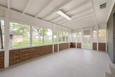 715 W 9th Street, Freeport, TX 77541 - Photo 7
