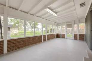 715 W 9th St, Freeport, TX 77541 - Photo 7