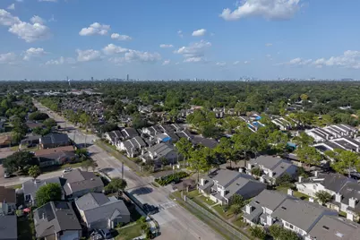 11901 Bob White Drive #16-842, Houston, TX 77035 - Photo 23