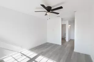 11901 Bob White Dr, Houston, TX 77035 - Photo 15