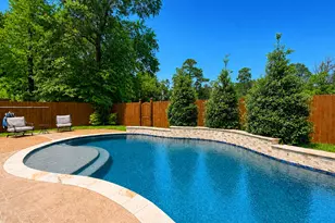 810 Springwood Dr, Conroe, TX 77385 - Photo 19