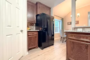 810 Springwood Dr, Conroe, TX 77385 - Photo 13
