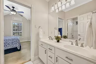 106 Charleston St, Friendswood, TX 77546 - Photo 35