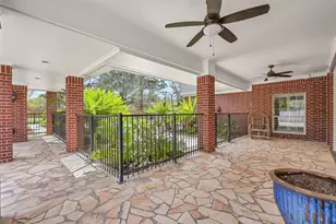 106 Charleston St, Friendswood, TX 77546 - Photo 37