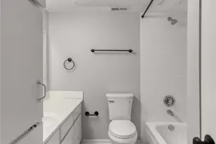 845 Augusta Dr, Houston, TX 77057 - Photo 19