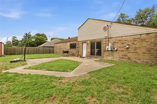 7310 Maple Ln, Baytown, TX 77521 - Photo 23