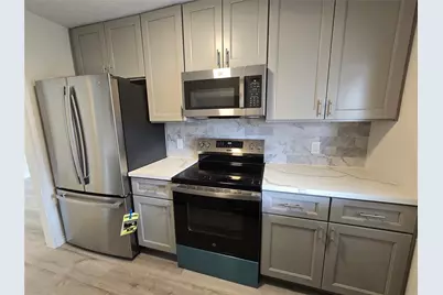 5640 Birchmont Drive #C, Houston, TX 77091 - Photo 13