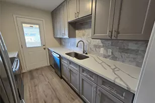 5640 Birchmont Dr, Houston, TX 77091 - Photo 13