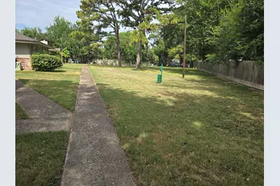 5640 Birchmont Drive #C, Houston, TX 77091 - Photo 47
