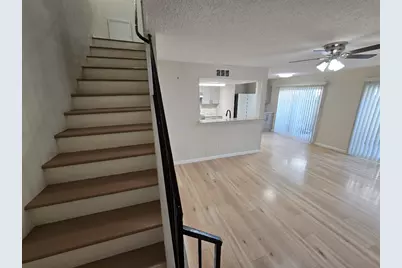 5640 Birchmont Drive #C, Houston, TX 77091 - Photo 5