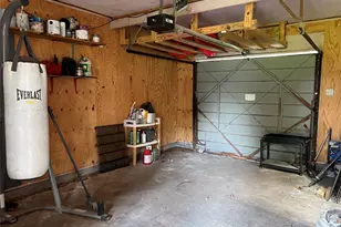 1105 Earley St, Sweeny, TX 77480 - Photo 11