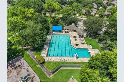 907 Noble Springs Road, Houston, TX 77062 - Photo 39
