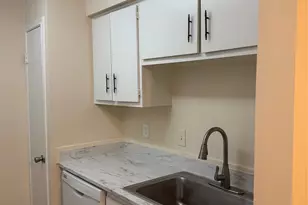3535 Nasa Road 1 Pkwy, Seabrook, TX 77586 - Photo 5