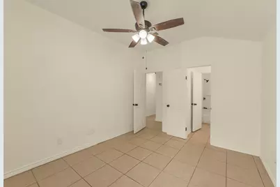 18147 Dinner Creek Drive, Katy, TX 77449 - Photo 13