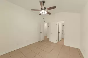 18147 Dinner Creek Dr, Katy, TX 77449 - Photo 13