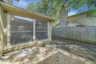 10827 Sugar Hill Dr, Houston, TX 77042 - Photo 27