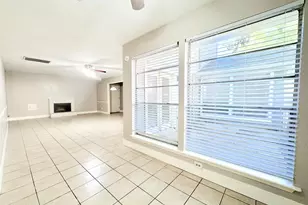 10827 Sugar Hill Dr, Houston, TX 77042 - Photo 3