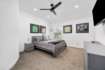 34 N Swanwick Place, Tomball, TX 77375 - Photo 39