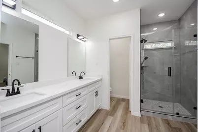 2139 Counter Point Drive, Houston, TX 77055 - Photo 29