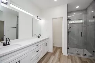 2139 Counter Point Dr, Houston, TX 77055 - Photo 29