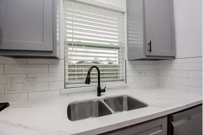 2139 Counter Point Drive, Houston, TX 77055 - Photo 23