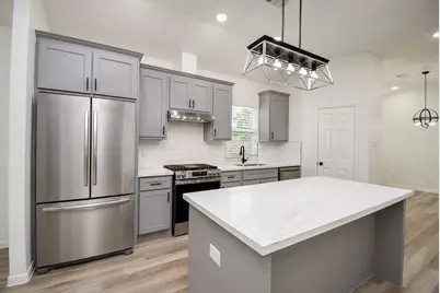 2139 Counter Point Drive, Houston, TX 77055 - Photo 19
