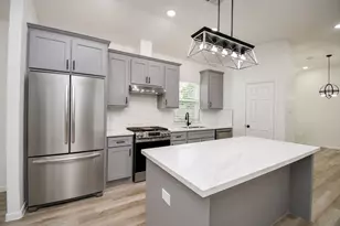 2139 Counter Point Dr, Houston, TX 77055 - Photo 19