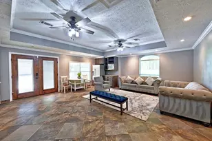 11 W Lake Forest Ct, Conroe, TX 77384 - Photo 25