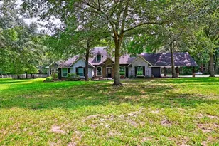 11 W Lake Forest Ct, Conroe, TX 77384 - Photo 5