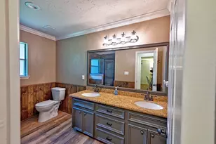 11 W Lake Forest Ct, Conroe, TX 77384 - Photo 39