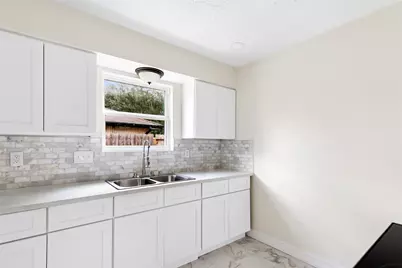 7018 Foxmar Lane, Humble, TX 77338 - Photo 11