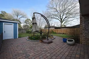 12518 Hunting Briar Dr, Houston, TX 77099 - Photo 19