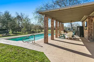118 Hillsborough Dr W, Montgomery, TX 77356 - Photo 19