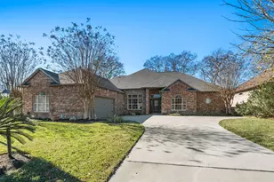 118 Hillsborough Dr W, Montgomery, TX 77356 - Photo 1