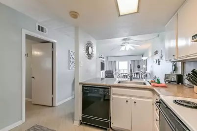 7310 Seawall Boulevard #907, Galveston, TX 77551 - Photo 11