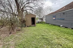 3053 Noble St, Houston, TX 77026 - Photo 9