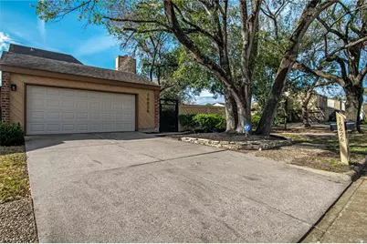 16626 Neumann Drive, Houston, TX 77058 - Photo 17