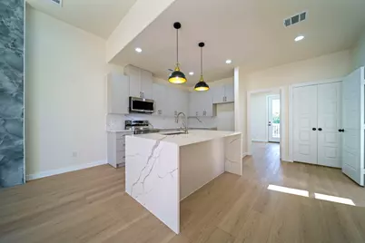 2202 31st Street, Galveston, TX 77550 - Photo 13