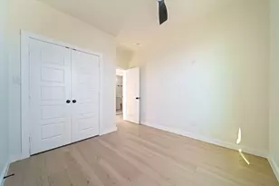 2202 31st St, Galveston, TX 77550 - Photo 25